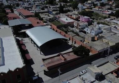 La obra forma parte de las acciones de infraestructura educativa impulsadas por el Gobierno del Estado para fortalecer planteles de Saltillo.