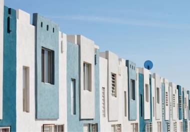 La legislación civil federal establece que el arrendamiento otorga solo el uso temporal de una vivienda y no genera derechos de propiedad, incluso tras muchos años de renta.