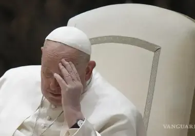 El papa Francisco ha sufrido este viernes una crisis “aislada” de broncoespasmo y un “repentino” empeoramiento de su cuadro clínico respiratorio, aunque ha respondido “bien” a la terapia.