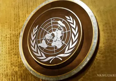 La Asamblea General de la ONU aprobó la resolución favorable a Ucrania; rechazó resolución de EU sobre su nueva postura sobre la ocupación rusa.