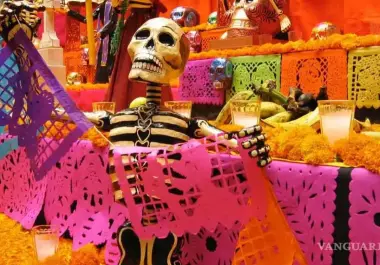 Los próximos sábado 1° y domingo 2 de noviembre en México se celebra, honra y recuerda a las personas que nos han dejado, los difuntos y difuntas, con el Día de Muertos.