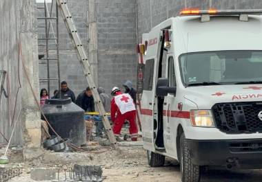 Este miércoles se reportó la caída de un trabajador de 68 años de un andamio; fue reportado como grave.