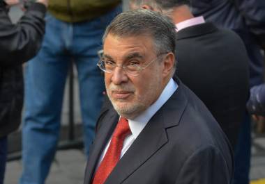 El exconsejero jurídico de AMLO acusó al exvocero presidencial y actual coordinador de Sheinbaum, de sostener una relación y reuniones con Sergio Carmona.