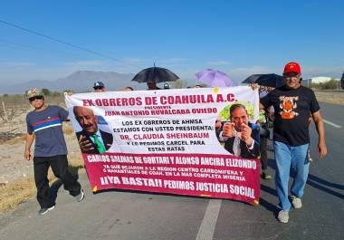 La columna avanza entre ejidos bajo clima frío y terreno irregular.