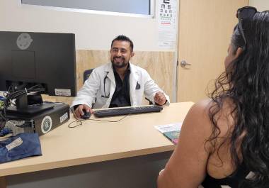Médicos familiares del IMSS atienden la mayor parte de los padecimientos en el primer nivel de atención.