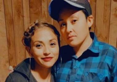Ambas fueron encontradas dentro de bolsas negras en la carretera Juárez; eran pareja y tenían poco de haberse casado, además, eran madres de tres pequeños.