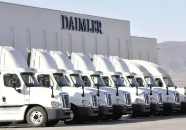 La medida también pegaría a la compañía Daimler, que tiene presencia en la Región Sureste de Coahuila.