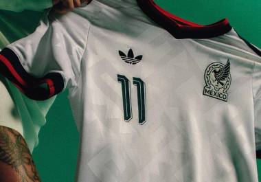 México presentó su nuevo uniforme de visitante para el Mundial 2026, una camiseta blanca con detalles en verde y rojo que acompañará al Tri en la Copa del Mundo que se jugará en México, Estados Unidos y Canadá.