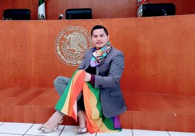Jesús Ociel Baena Saucedo fue reconocide por abrir camino en el Poder Judicial mexicano como la primera persona no binaria en ocupar el cargo de magistrade, así como por su activismo en favor de los derechos de la comunidad LGBT+.