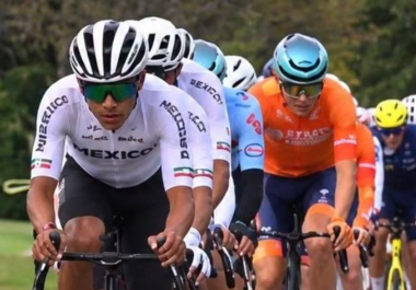 El coahuilense Carlos García afrontó 273.7 kilómetros en la carrera de ruta del Campeonato Mundial.