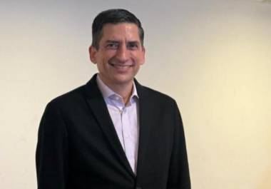 El ex panista, Felipe de Jesús Cantú Rodríguez anunció que presentó su registro ante Morena para buscar ser aspirante a la gubernatura del estado de Nuevo León.