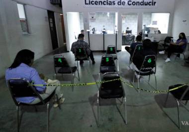 La licencia de conducir se puede obtener sin realizar examen práctico, a pesar que es contemplado en la ley.