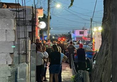 Litzy Anahí Mora de León, de 26 años, permanece hospitalizada en estado grave tras recibir un impacto de arma en la colonia Antonio Cárdenas.