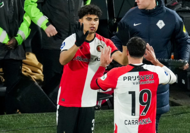 Feyenoord logró la victoria con un gol en tiempo agregado de Dávid Hancko.