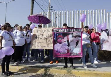 La protesta en Saltillo reflejó el dolor de los familiares, quienes consideran que Laura Judith fue asesinada y no se suicidó.