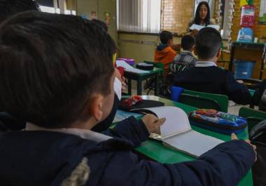 El regreso a clases SEP 2026 será el 13 de abril; conoce puentes, ajustes estatales y cuándo inician las vacaciones de verano.