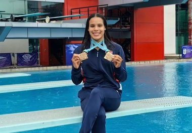 Victoria Garza celebra tras ganar dos medallas de oro en el CCCAN 2024 en Monterrey, un logro que refuerza su confianza de cara a los Juegos Olímpicos.