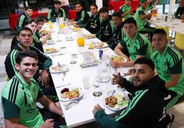 Los seleccionados de la Liga MX llegaron al CAR tras una jornada marcada por la tensión entre la FMF, Chivas y Toluca rumbo al Mundial 2026.