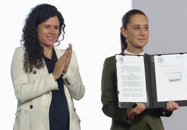 El Gobierno federal oficializó un decreto que exige a las gigantes tecnológicas proteger a niños y adolescentes de la violencia y el acoso digital, bajo la advertencia de aplicar sanciones por ley si no cumplen.