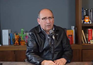 Salario mínimo no compensa el alza de precios, afirma el diputado.