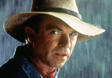El actor Sam Neill, recordado por interpretar al doctor Alan Grant en Jurassic Park, falleció a los 78 años. Su familia confirmó la noticia y destacó que murió rodeado de sus seres queridos en Australia.