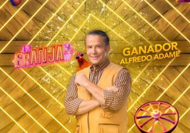 Alfredo Adame celebra su triunfo en la gala final de La Granja VIP 2025, donde se convirtió en el primer ganador del reality tras diez semanas de competencia.