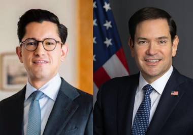 Roberto Velazco y Marco Rubio hablan por teléfono