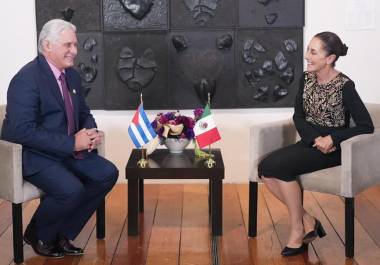 Cuba agradece a México por el envío de más de 814 toneladas de ayuda humanitaria. Apoyo solidario ante sanciones, crisis económica y gestiones petroleras.