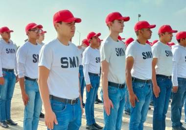 Miles de jóvenes que cumplen 18 años deberán tramitar la Cartilla del Servicio Militar Nacional durante 2026.