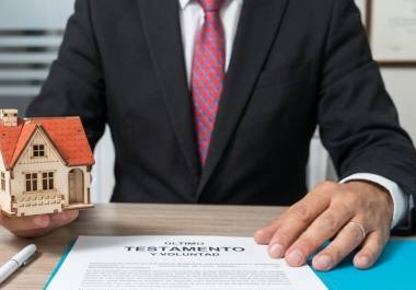 Heredar una casa, terreno o patrimonio en México no necesariamente implica esperar hasta el fallecimiento.