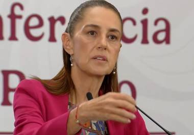 La presidenta Claudia Sheinbaum aseguró que la marcha convocada por Morena en Chihuahua para exigir juicio político contra la gobernadora Maru Campos es una decisión exclusiva del partido.