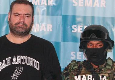 Descubre quién es Sergio Villarreal Barragán, “El Grande”, protagonista de Narcocracia, el nuevo libro de Anabel Hernández que aborda la infiltración del crimen organizado en México.