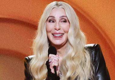 Desde el folk hippie de los sesenta hasta el autotune que revolucionó el pop moderno, Cher construyó una carrera imposible de encasillar.