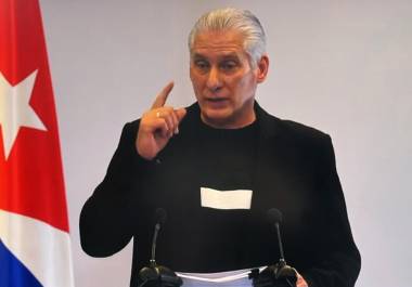 El mandatario cubano advierte sobre “tiempos difíciles” y una reorganización nacional para enfrentar la persecución energética de EE. UU. tras la caída del suministro venezolano