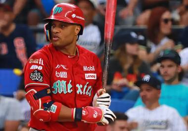 Robinson Canó y la afición hicieron clic de inmediato, en una historia que ha resultado muy exitosa en el equipo capitalino.