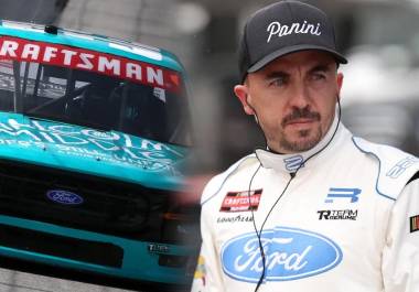 El actor Frankie Muniz sufrió un accidente durante una carrera de la NASCAR, aunque salió sin lesiones graves y reafirmó su pasión por el automovilismo