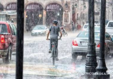 Canales de baja presión y el Monzón Mexicano azotarán a México con fuertes lluvias, granizadas e inundaciones.