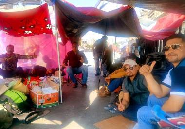 El campamento se mantiene con solidaridad ciudadana y sin apoyos oficiales directos.