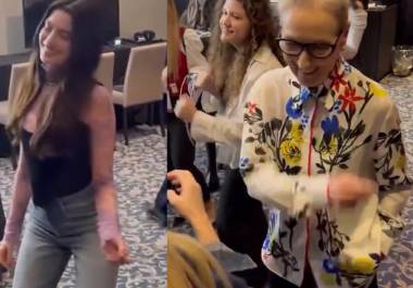 La visita de Anne Hathaway y Meryl Streep a la Ciudad de México dejó un momento inesperado: ambas actrices bailaron cumbia al ritmo de Los Ángeles Azules