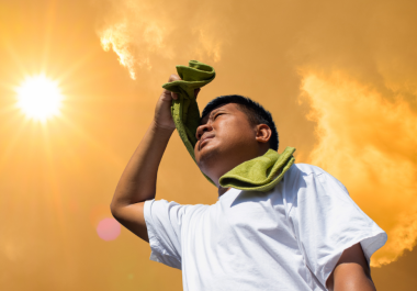 Tomar medidas preventivas como mantenerse hidratado y evitar la exposición al sol es clave para mitigar los efectos de la canícula