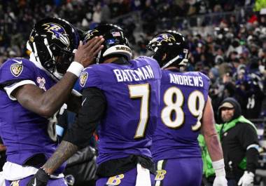 Lamar Jackson guió a los Ravens a vengarse de los Steelers de Pittsburgh, triunfando y alcanzando el récord de su acérrimo rival del Norte de la AFC.