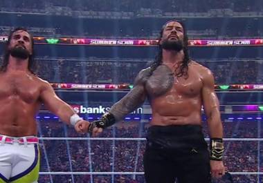 Roman Reigns necesitó tres Spears para superar a Seth Rollins y conservar el Campeonato Mundial de Peso Pesado en Minneapolis.