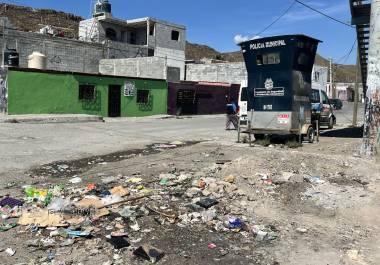 Calles deterioradas y poca vigilancia reflejan el olvido que enfrenta la colonia El Tanquecito.