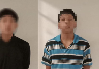 Los menores de 14 y 15 años robaron unos tenis a un jovencito, de 13 años, que estaba jugando con unos amigos en un parque