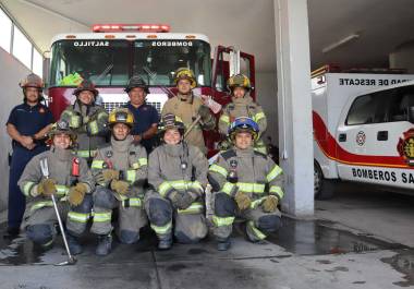 Elementos del cuerpo de bomberos de Saltillo demuestran la dedicación y esfuerzo en su preparación diaria.