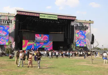 La fiscalía continúa recabando peritajes y entrevistas para determinar responsabilidades por el colapso de una estructura no registrada en el plan de Protección Civil durante el festival AXE Ceremonia, donde perdieron la vida Berenice y Miguel.