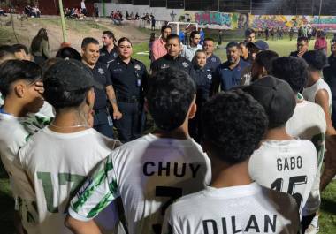 Jóvenes de seis colonias del oriente de Saltillo participarán este jueves en el torneo “Calle por Cancha”.