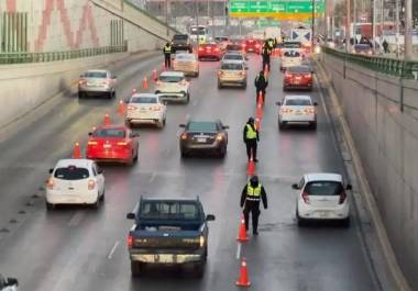 Zulema Banda, subdirectora de Tránsito, resalta que la adaptación a las nuevas medidas viales en Saltillo tomará tiempo, pero contribuirá a mejorar la seguridad y el orden en las calles.