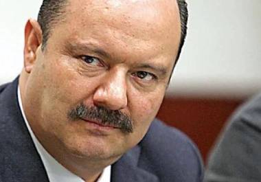 Enfrenta acusaciones por presunto lavado de dinero por más de 73 millones de pesos.