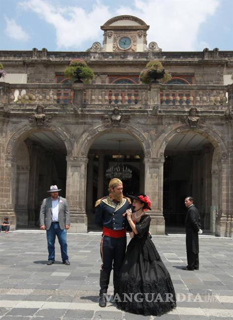 $!Jimena Gutiérrez da vida a la emperatriz Carlota en el Castillo de Chapultepec